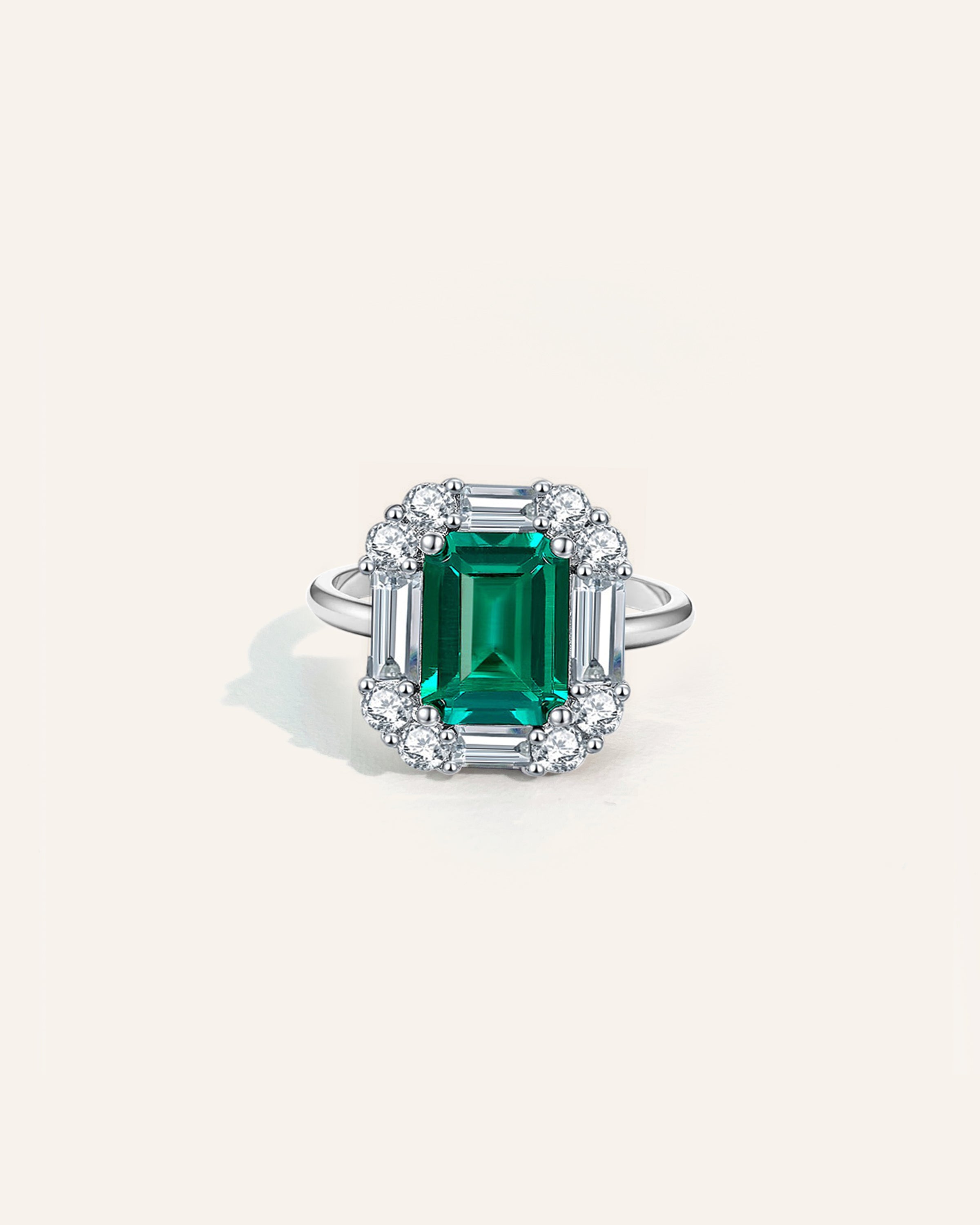 Emerald Glow Ring